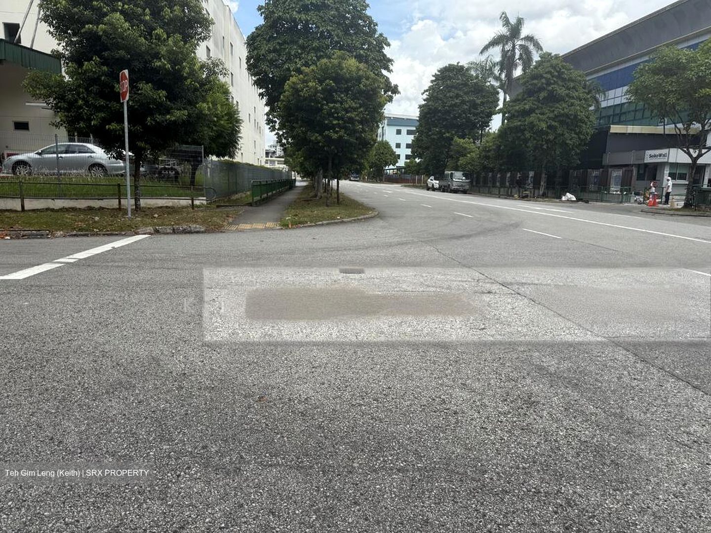 Taman Jurong Shopping Centre (D22), Factory #615039671